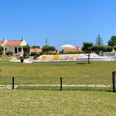 Charming Apartment With Private Garden & Pool Vilamoura Kültér fotó