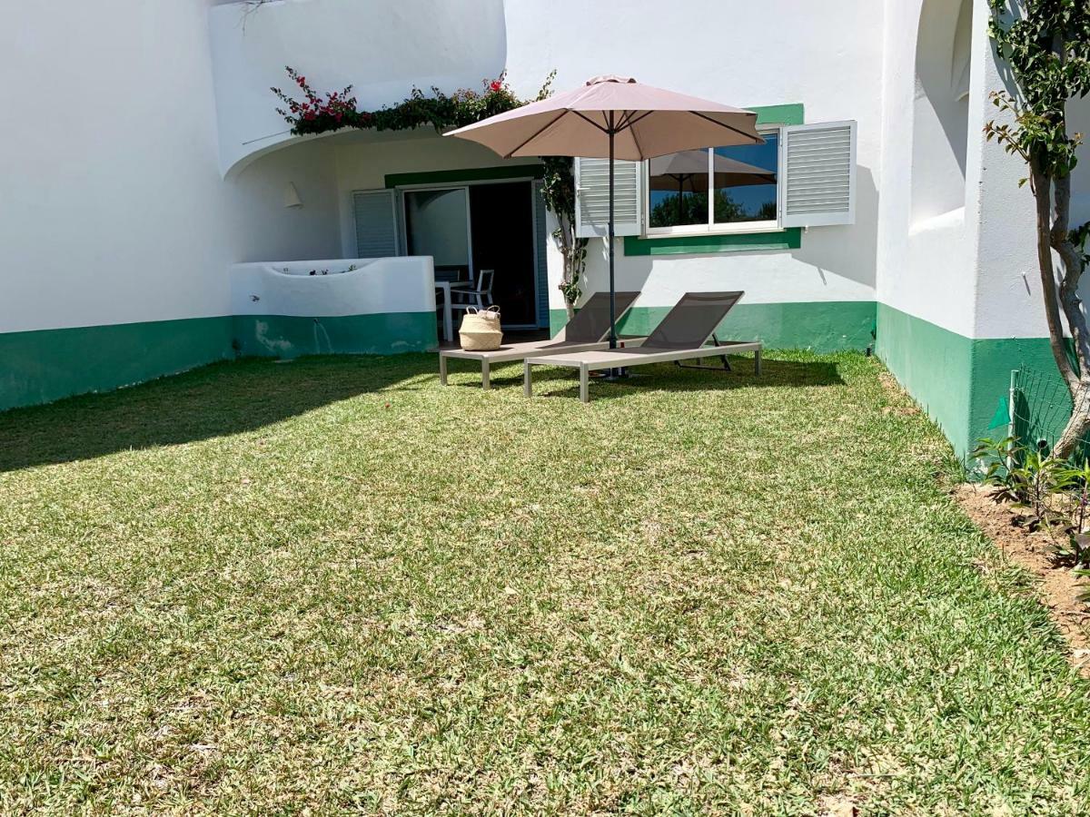 Charming Apartment With Private Garden & Pool Vilamoura Kültér fotó