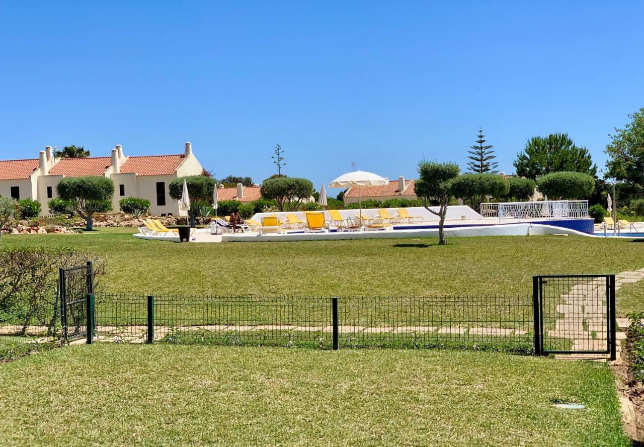Charming Apartment With Private Garden & Pool Vilamoura Kültér fotó